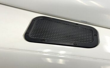 Land-rover-Defender-90-1991-Alpinweiss-Charcoal-Black-23