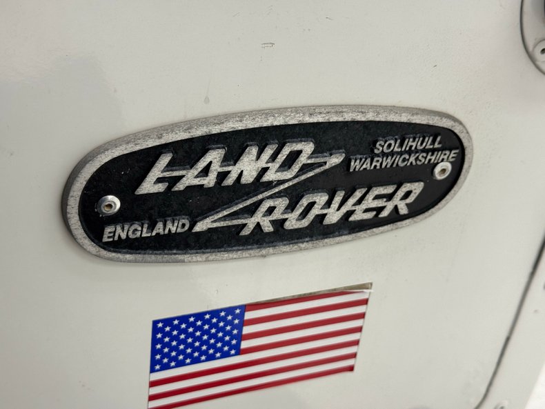 Land-rover-Defender-90-1991-Alpinweiss-Charcoal-Black-30