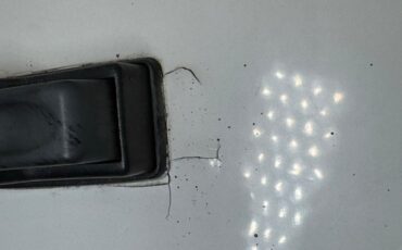 Land-rover-Defender-90-1991-Alpinweiss-Charcoal-Black-34