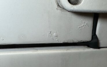 Land-rover-Defender-90-1991-Alpinweiss-Charcoal-Black-39