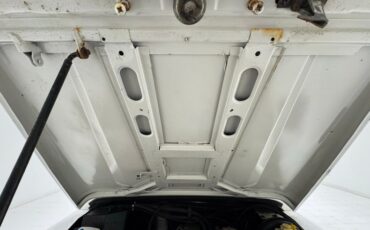 Land-rover-Defender-90-1991-Alpinweiss-Charcoal-Black-41