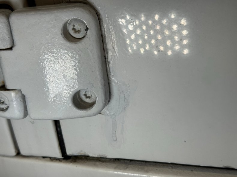 Land-rover-Defender-90-1991-Alpinweiss-Charcoal-Black-49