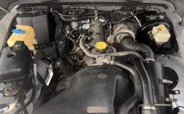 Land-rover-Defender-90-1992-Grey-Cogna-12