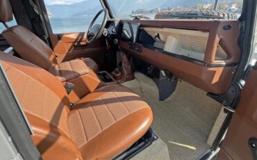 Land-rover-Defender-90-1992-Grey-Cogna-3