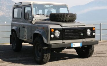 Land-rover-Defender-90-1992-Grey-Cogna-8