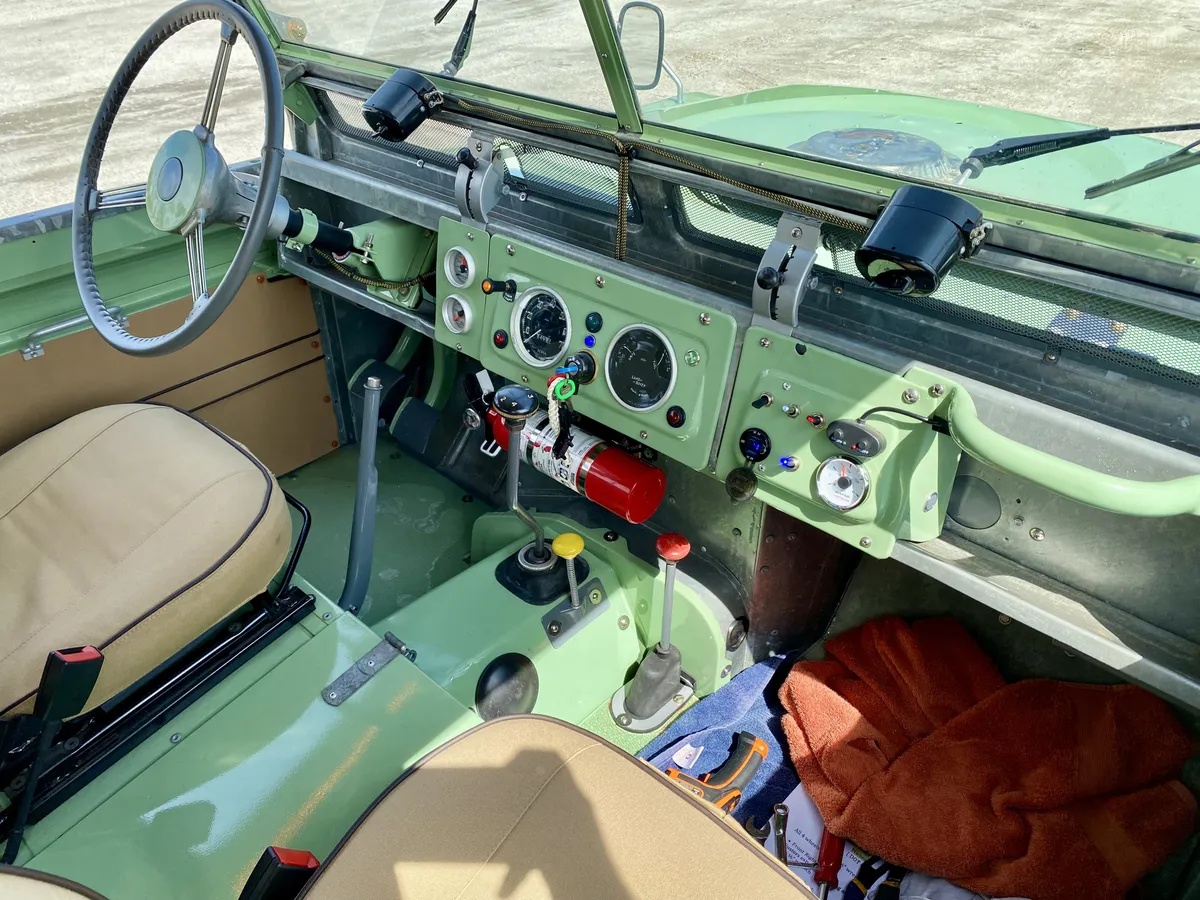 Land-rover-Series-2a-1961-3
