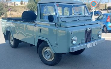 Land-rover-Series-2a-1975-Green-Black