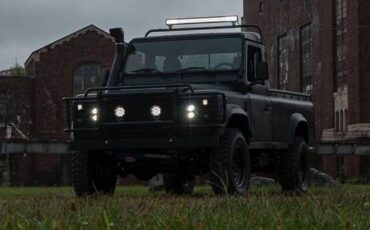 Land-rover-defender-110-1990-custom-1