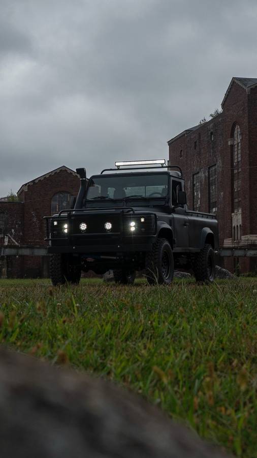 Land-rover-defender-110-1990-custom-1