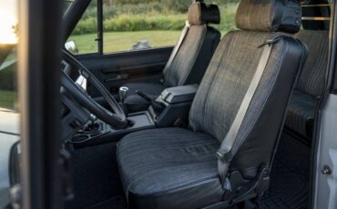 Land-rover-defender-110-1990-custom-2