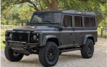 Land-rover-defender-110-1990-custom-20