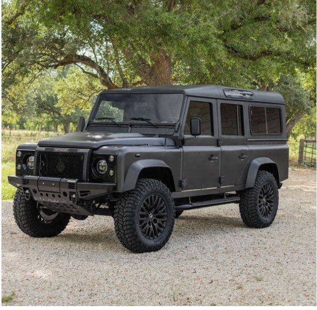 Land-rover-defender-110-1990-custom-20