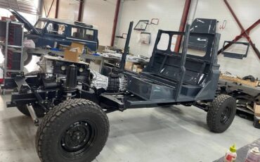 Land-rover-defender-110-1990-custom-23