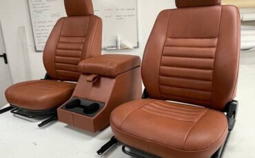 Land-rover-defender-110-1990-custom-3