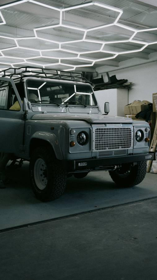 Land-rover-defender-110-1990-custom-9