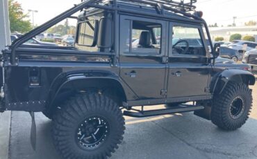 Land-rover-defender-110-1993-black-11