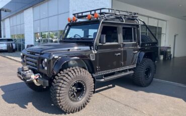 Land-rover-defender-110-1993-black-18