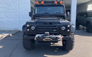 Land-rover-defender-110-1993-black