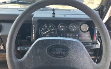 Land-rover-defender-110-1993-black-4