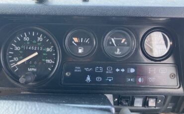 Land-rover-defender-110-1993-black-5