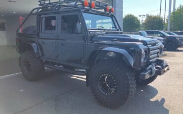 Land-rover-defender-110-1993-black-9