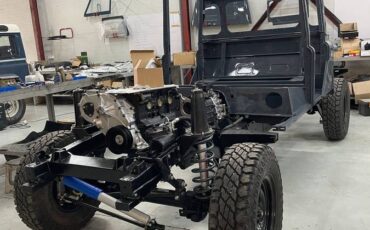 Land-rover-defender-110-1995-custom-2