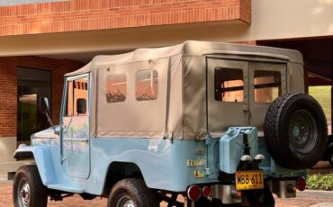 Land-rover-defender-110-1995-custom-4