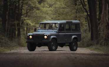 Land-rover-defender-110-1995-custom-6