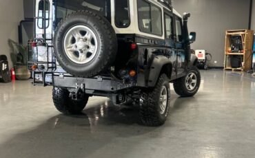 Land-rover-defender-110-diesel-1994-blue-15