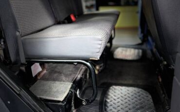 Land-rover-defender-110-diesel-1994-blue-5