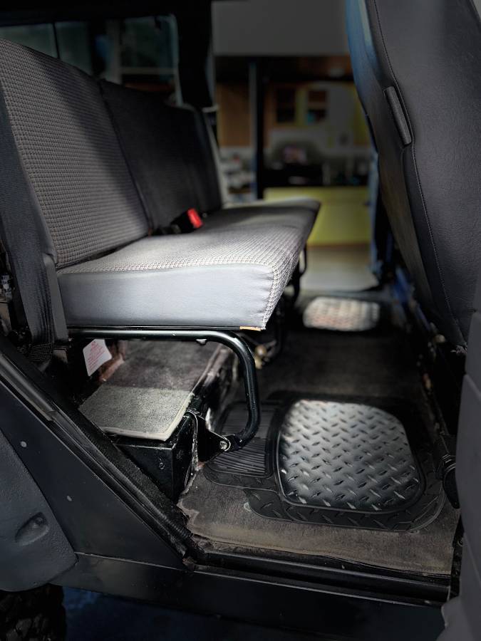 Land-rover-defender-110-diesel-1994-blue-5