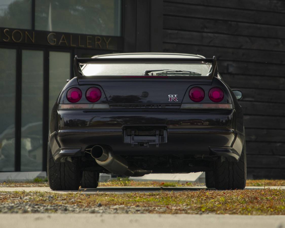 Land-rover-defender-1980-white-2