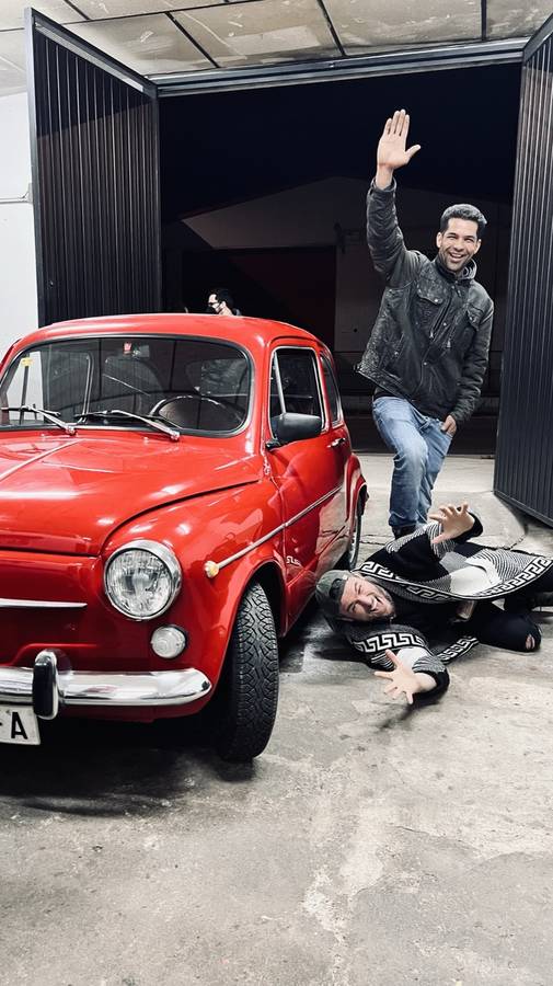 Land-rover-defender-1980-white-23