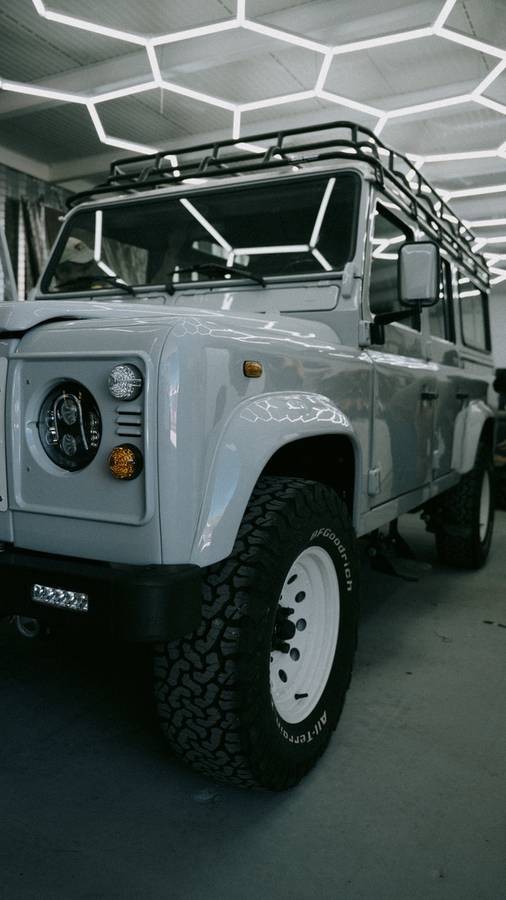Land-rover-defender-1980-white-7