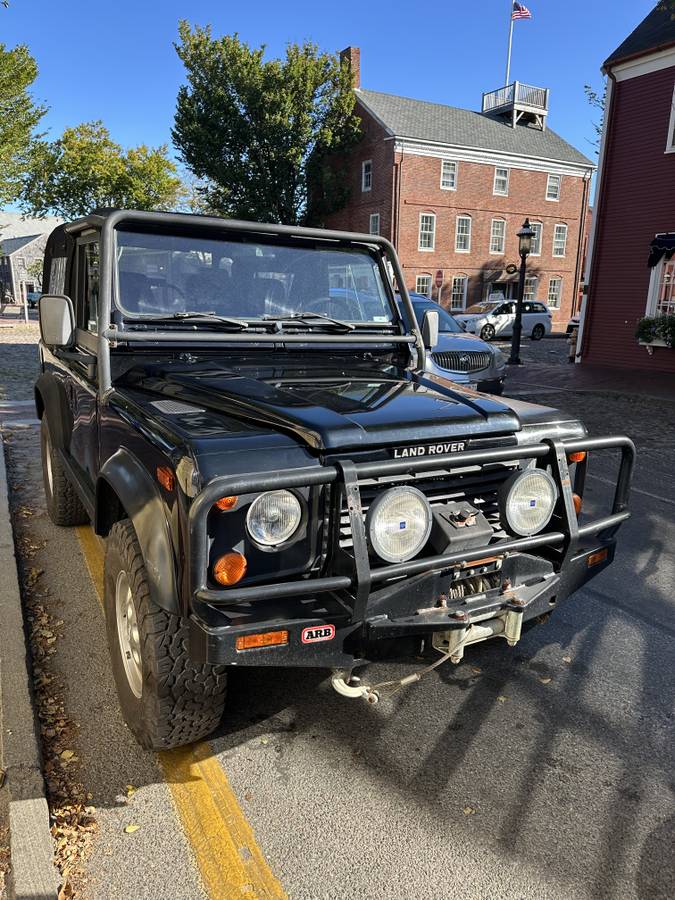 Land-rover-defender-90-1995-black-1