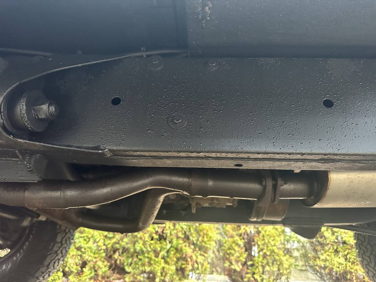 Land-rover-defender-90-1995-black-4