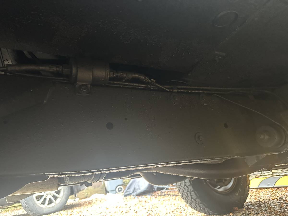Land-rover-defender-90-1995-black-6
