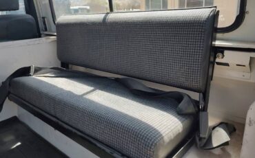 Land-rover-defender-90-diesel-1993-white-11