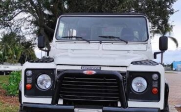 Land-rover-defender-90-diesel-1995-white-43