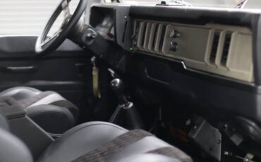 Land-rover-defender-diesel-1988-white-10
