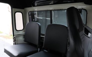 Land-rover-defender-diesel-1988-white-3