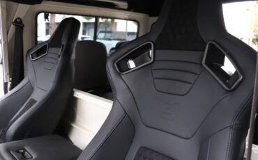 Land-rover-defender-diesel-1988-white-7
