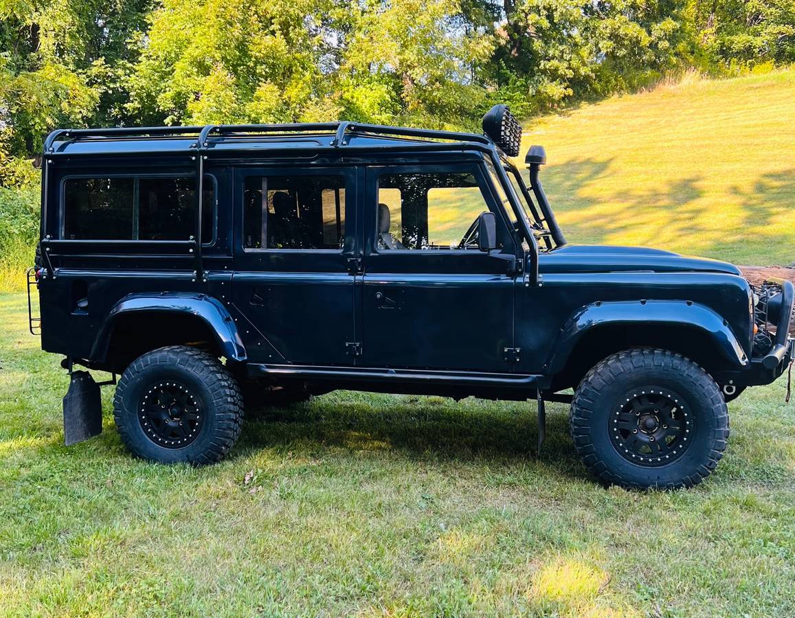 Land-rover-discovery-1984-blue-1