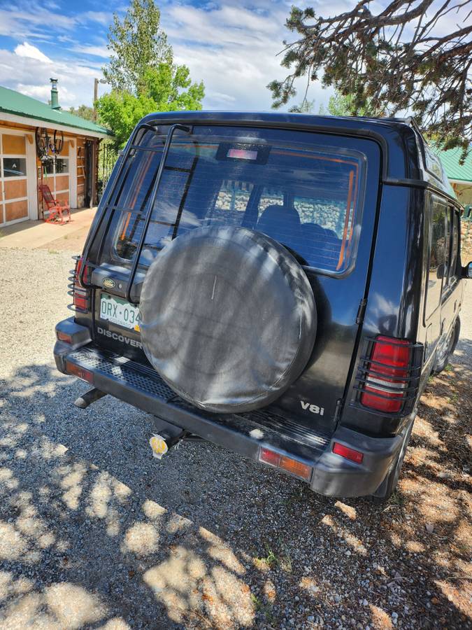 Land-rover-discovery-1994-black-4