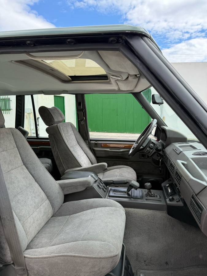 Land-rover-range-rover-1991-green-17