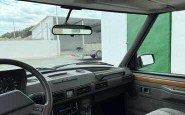 Land-rover-range-rover-1991-green-2