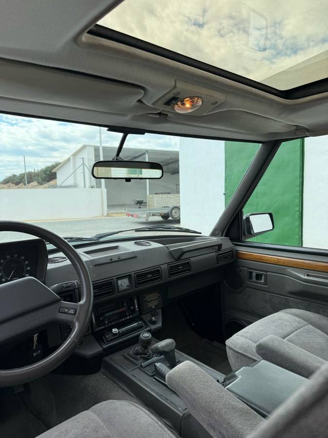 Land-rover-range-rover-1991-green-2