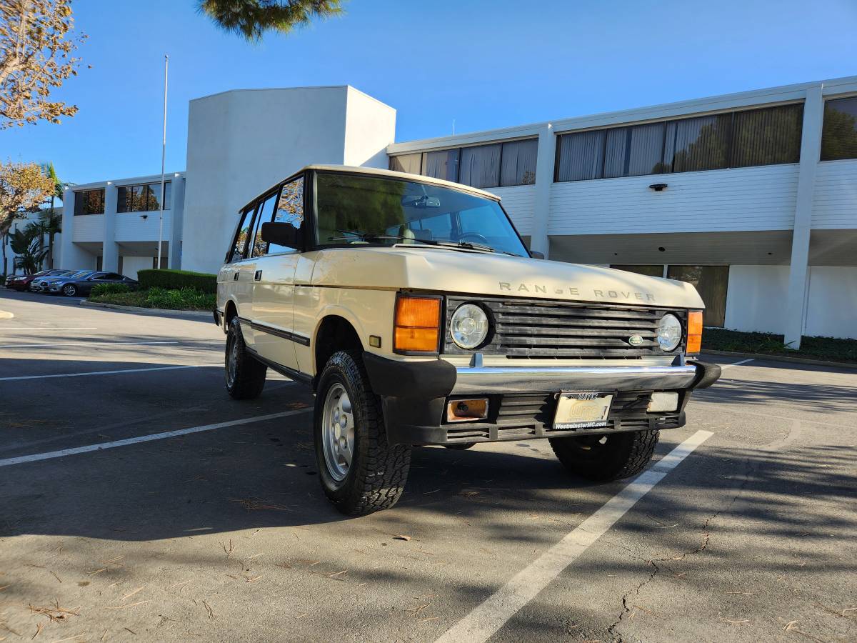 Land-rover-range-rover-county-lwb-1994-white-1