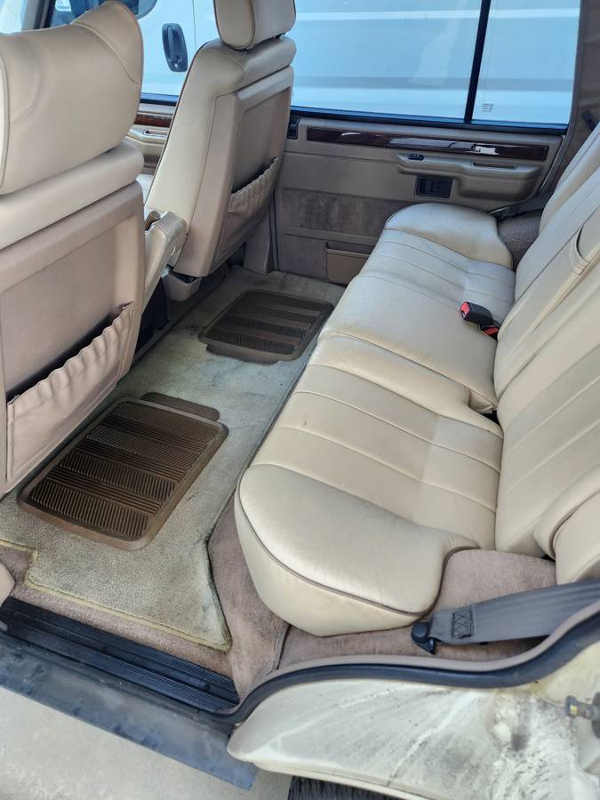 Land-rover-range-rover-county-lwb-1994-white-3