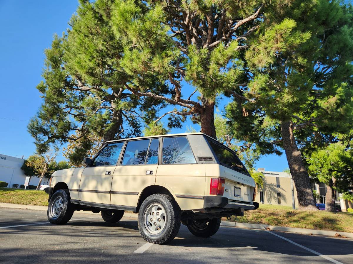 Land-rover-range-rover-county-lwb-1994-white-4